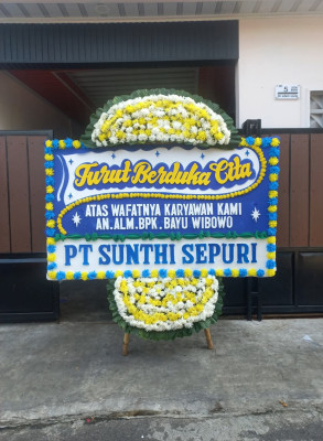 Papan Bunga Duka di Cinta Damai